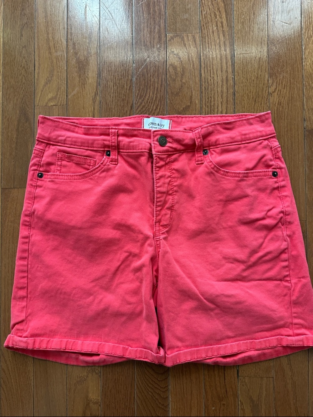 Crown and Ivy coral shorts, size 10